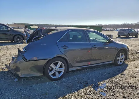2012 Toyota Camry Base z USA, uszkodzony, nr VIN 4T1BF1FK2CU540190
